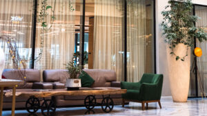 ark hotel 2-23